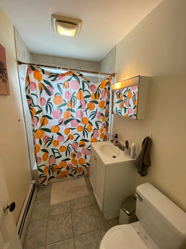 Photo - 140 Calumet St