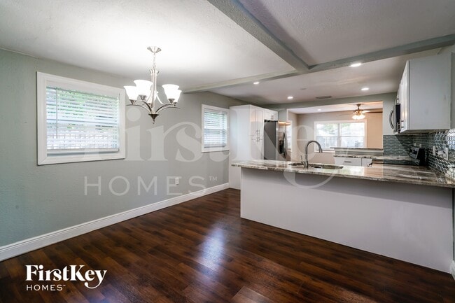 Photo - 6809 N Sterling Ave