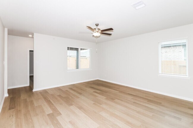 Photo - 413 San Miguel Crk Dr