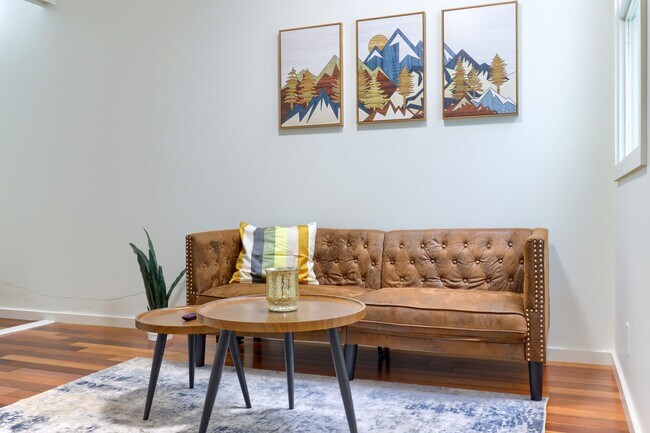 Photo - 440 Richards St Unit 301