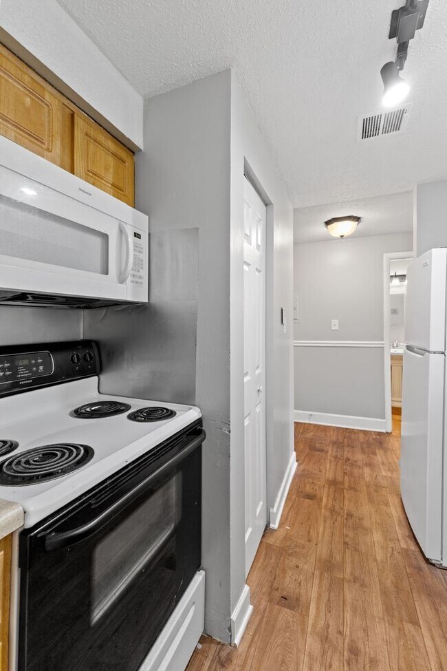 Photo - 3534 E Fall Creek Pkwy N Dr Unidad H