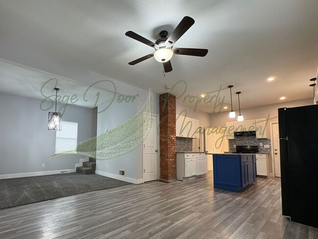 Photo - RANCH STYLE HOME!!!
