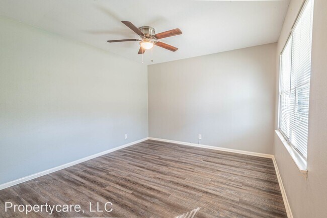 Photo - 3 br, 1 bath House - 9910 Carmalee St.