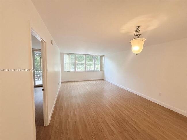 Photo - 1400 St Charles Pl Unit 314