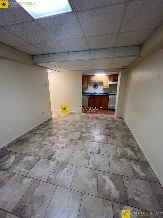 Photo - 16 Glenville Ave Unit B6