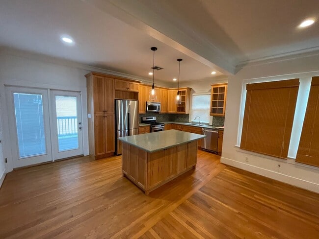 Photo - Freshly updated 2/2/Study home