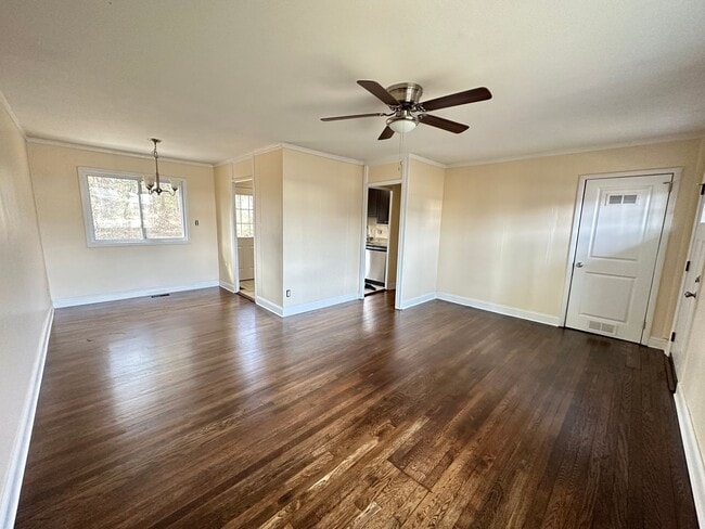 Photo - 603 Seminole Pl