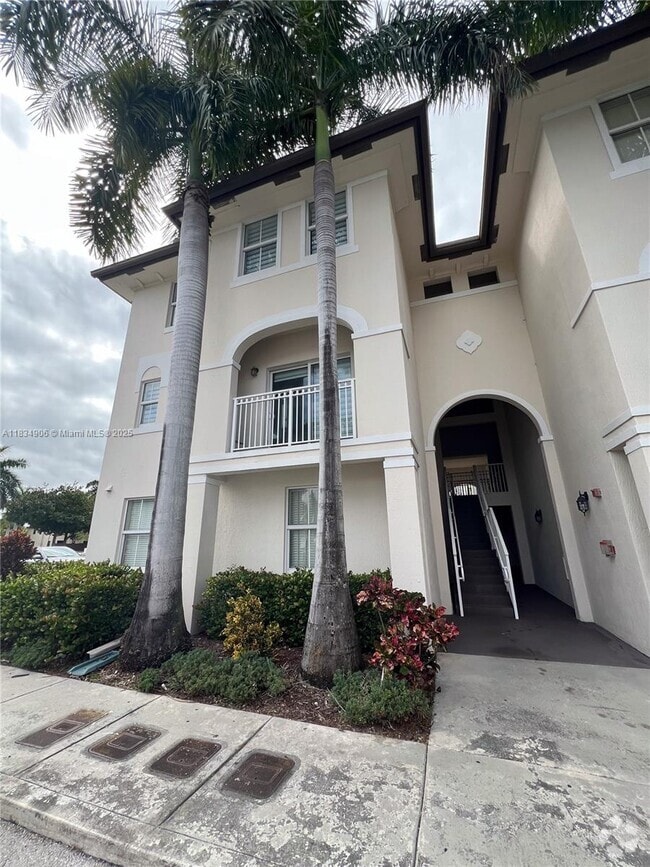 Building Photo - 11503 NW 89th St Unit 201 Rental