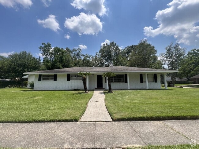 Building Photo - 10444 Browning Dr Rental