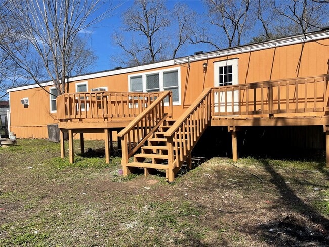 Photo - 9677 Longstreet Rd
