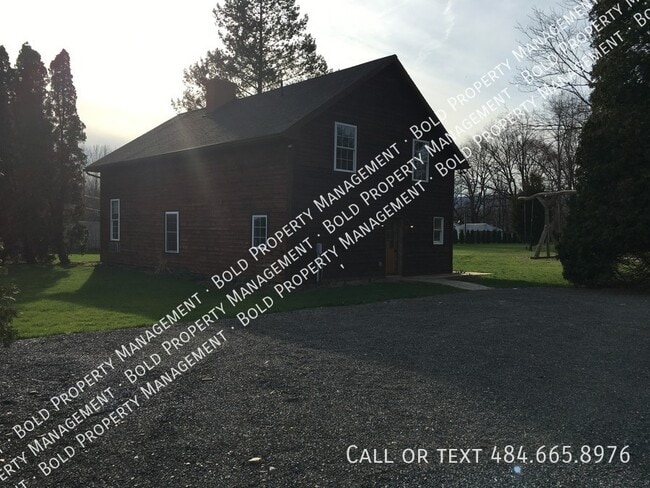 Photo - 101 Schubert Rd