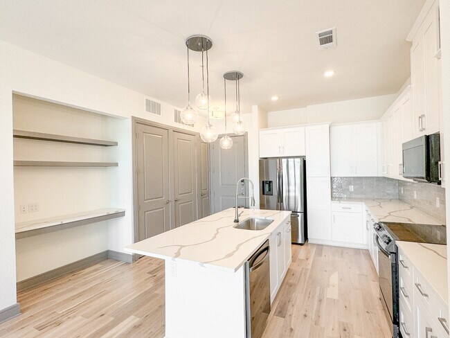 Photo - 2700 Old Denton Rd Unidad #4452