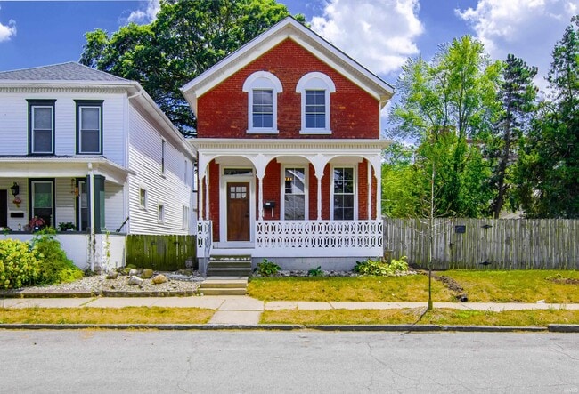 Building Photo - 605 Lavina St Rental