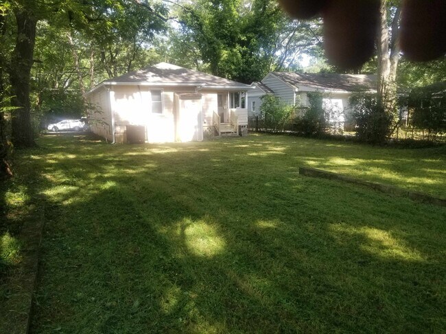 Photo - 2125 Burroughs Ave SE