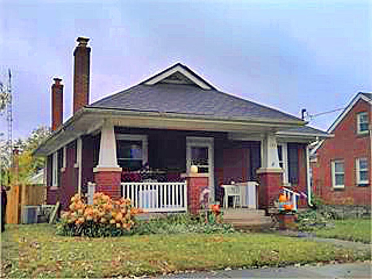 COMING SOON! Charming Brick Bungalow! HW Floors, Near Downtown, Off-Street Parking - COMING SOON! Charming Brick Bungalow! HW Floors, Near Downtown, Off-Street Parking