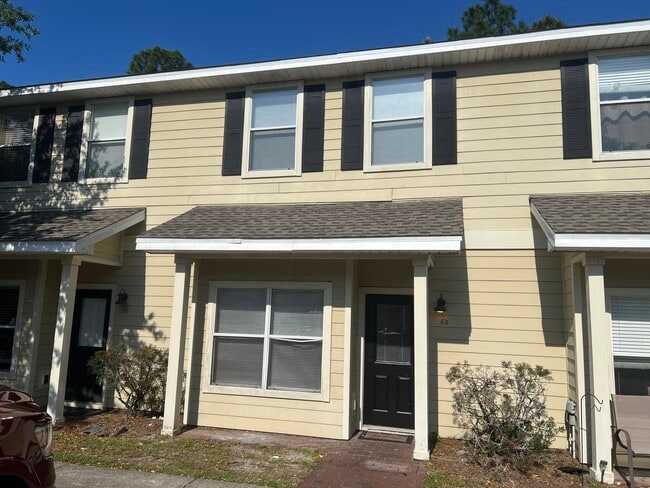 Photo - 15284-15331 US-331 BUS Townhome