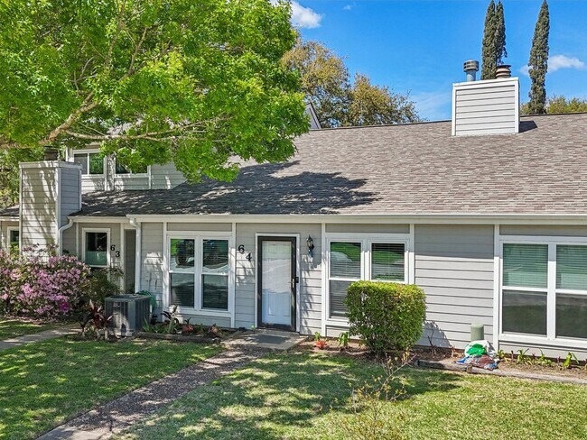 64 Hideaway Dr