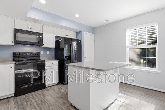 Photo - 65 Darien Dr