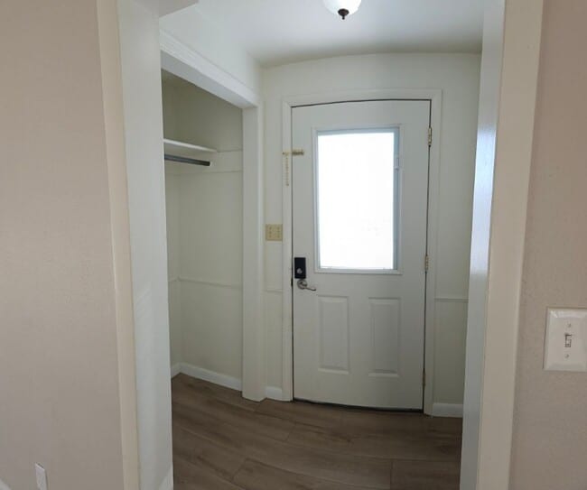 Photo - McD--445 Unidad 1 (Upstairs)