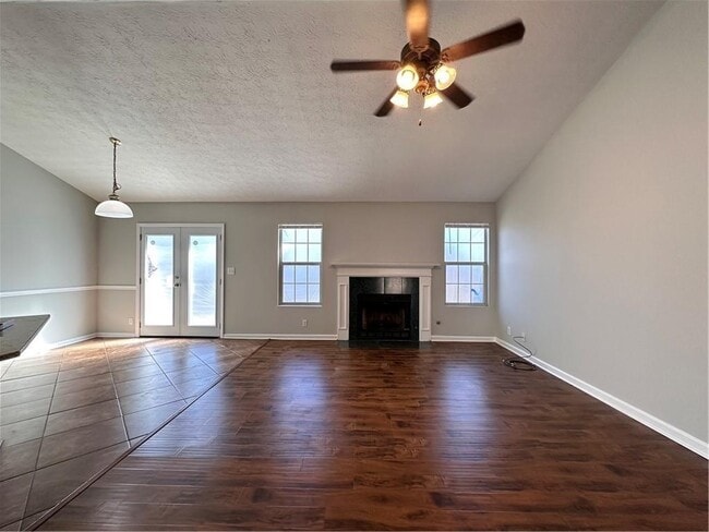 Photo - 2985 Sentinel Pkwy