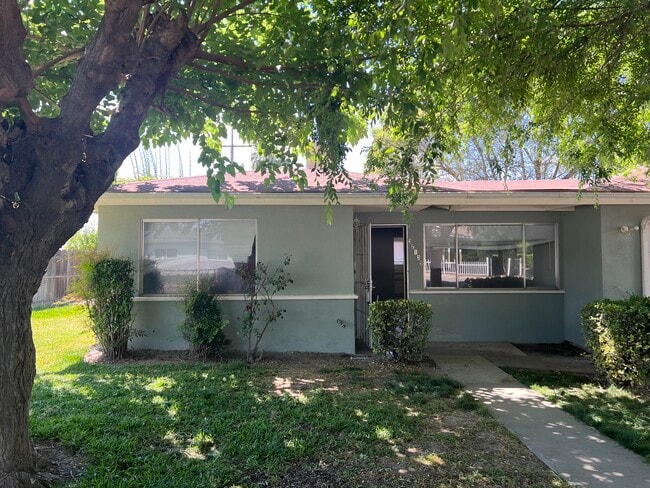 Photo - 32139 N Floral St House
