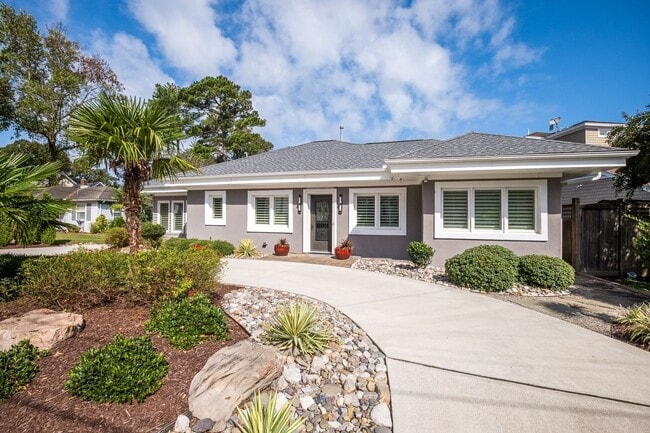 Photo - Gorgeous North End 4BR LONG TERM rental available in July