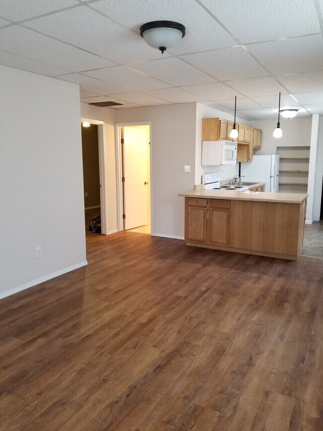 Photo - 410 W Webster St