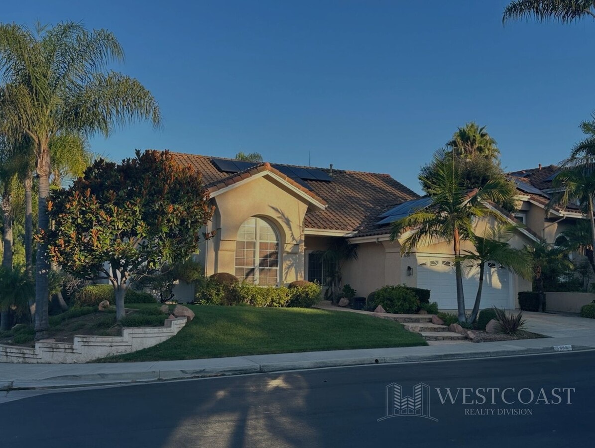 Bright 3-Bed, 2-Bath Corner Lot Retreat in... - Bright 3-Bed, 2-Bath Corner Lot Retreat in... Casa