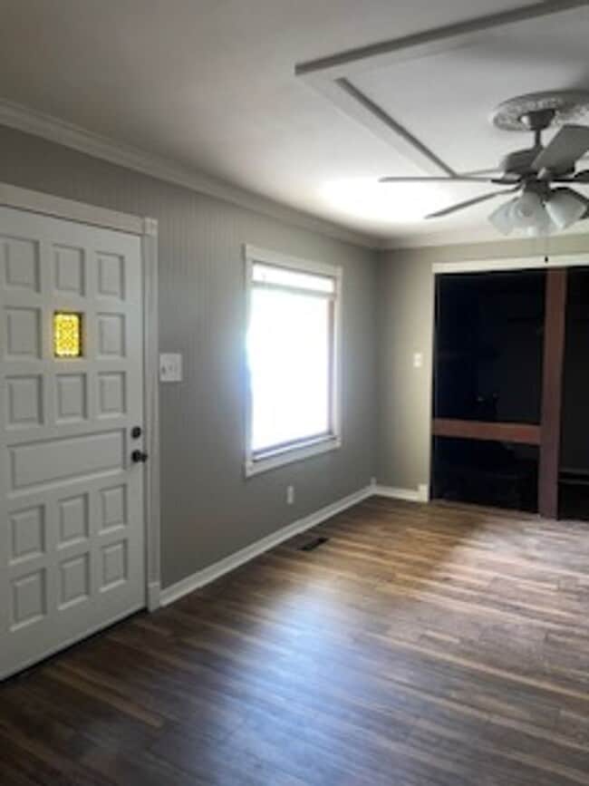 Photo - Two Bedroom/One bath home/Extra room off the carport for bedroom