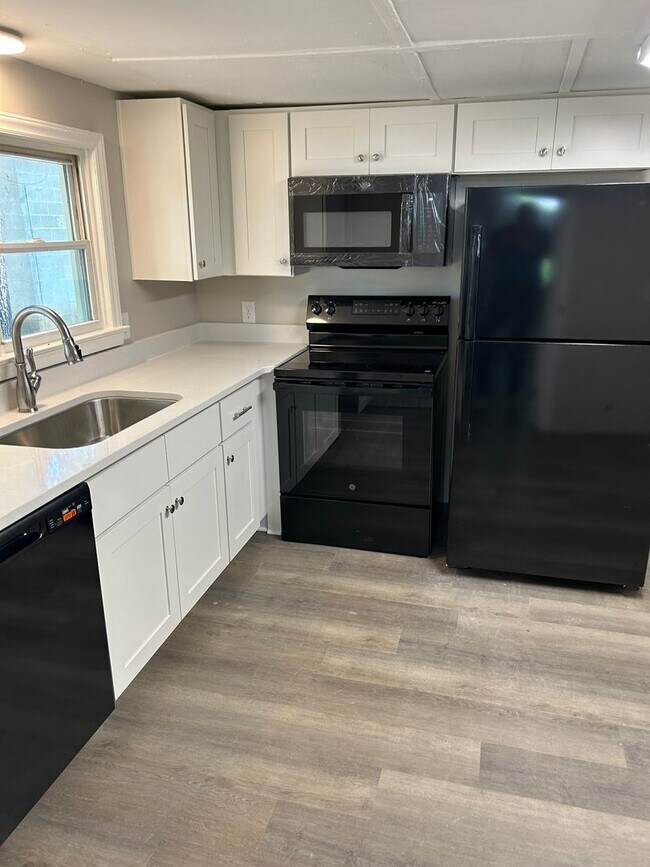 Photo - 2315 Dacian St Unit A