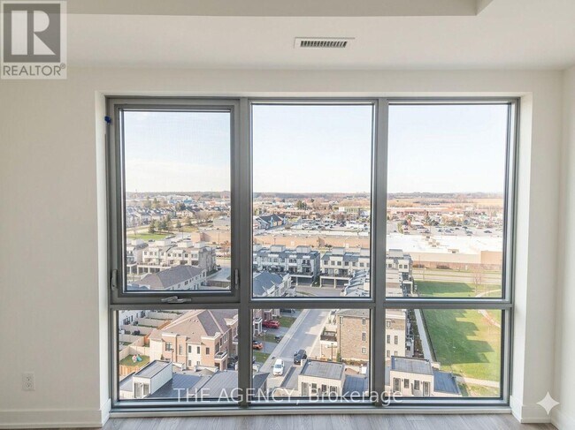 Photo - 51 Clarington Blvd Unité 1214