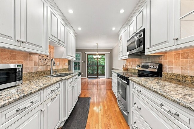 194 Mansion House Dr