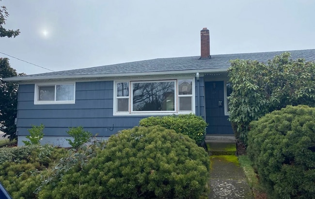 Photo - 42 W 27th Ave