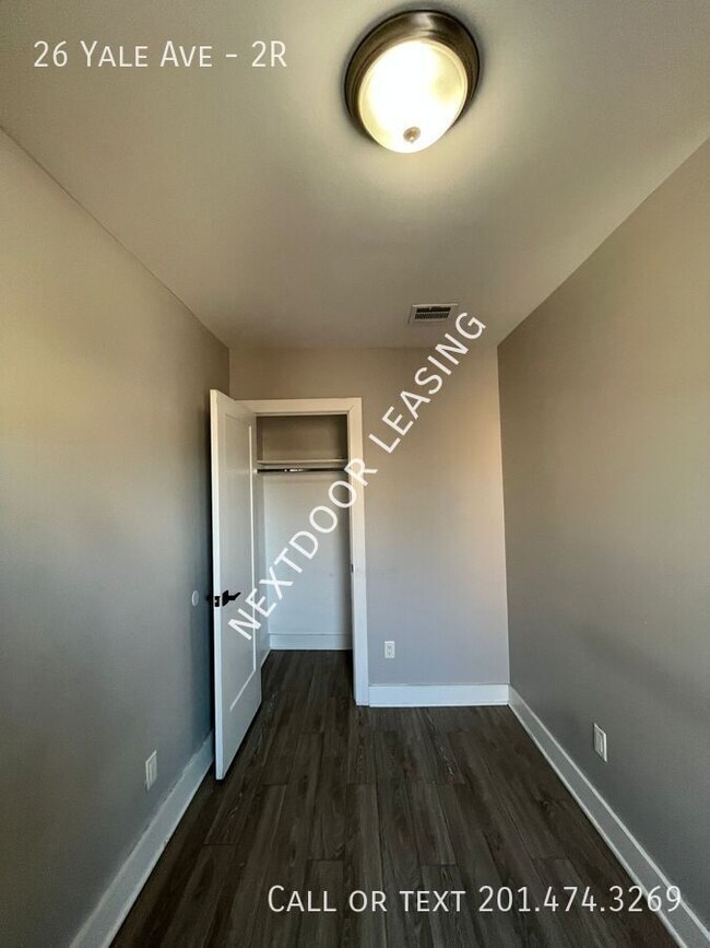 Photo - 26 Yale Ave Unit 2R