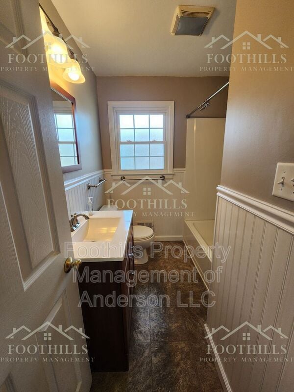 Photo - 404 Concord Ave