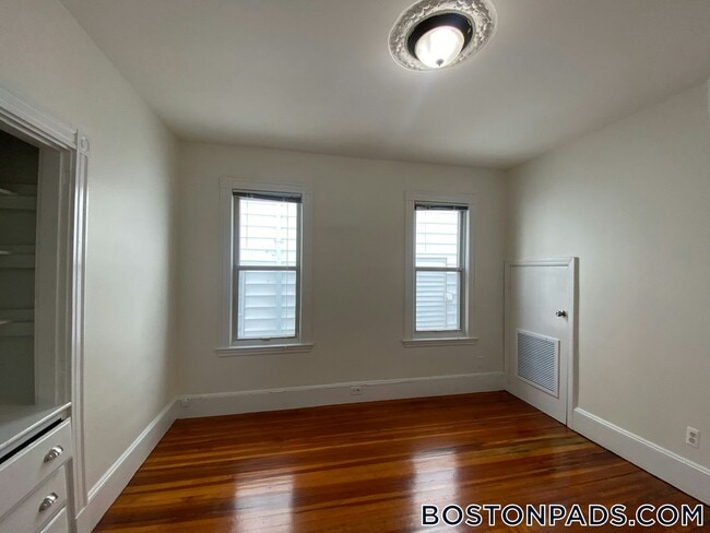 Photo - 299 Lexington St Unit 2