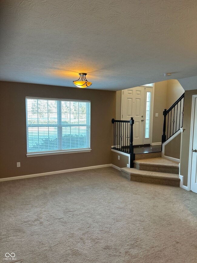 Photo - 9042 Mercer Dr