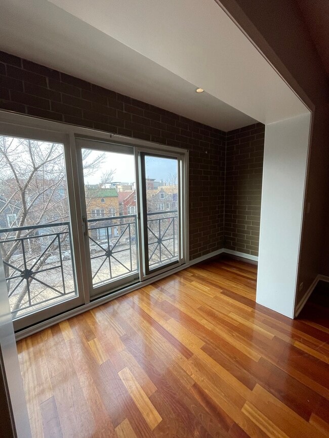 Photo - 1457 N Ashland Ave Unit 4S