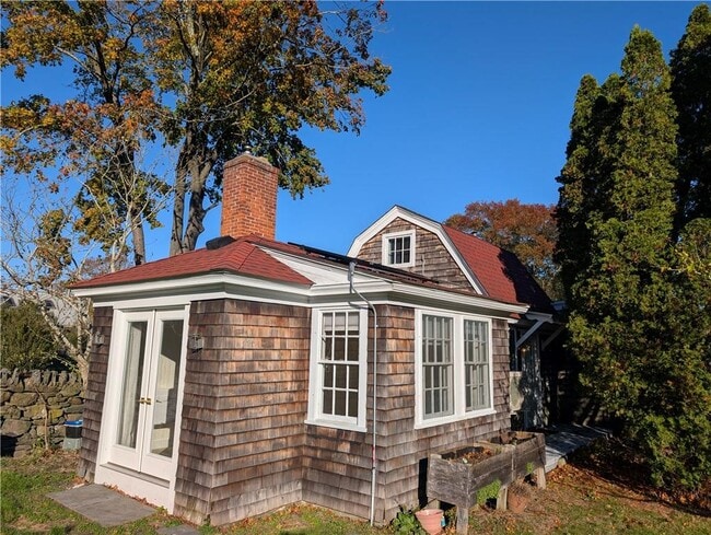 Building Photo - 25 Waterway Unit B