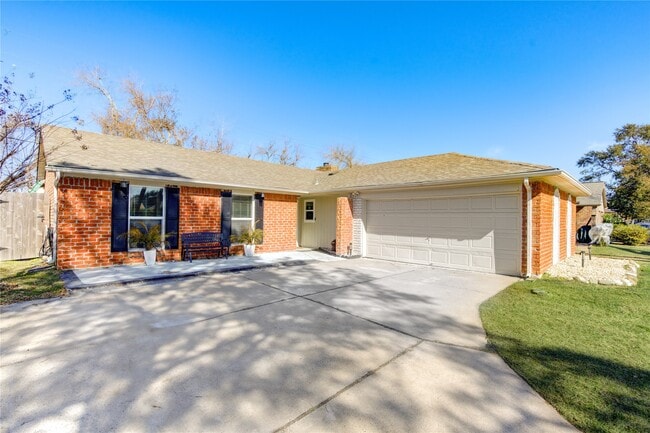 Photo - 16330 Royal Mile Ln