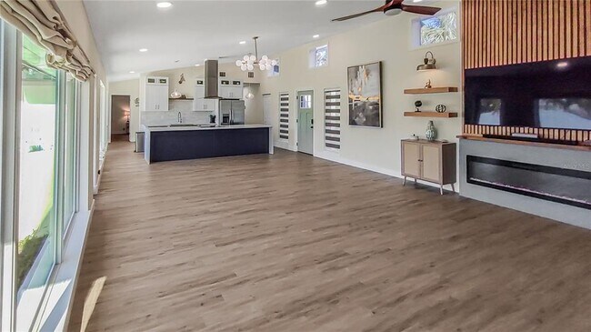 Photo - 2713 Renatta Dr