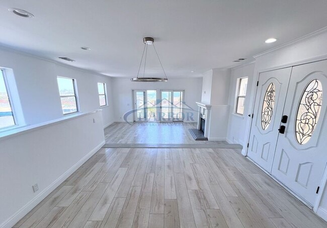 Photo - 3507 S Kerckhoff Ave