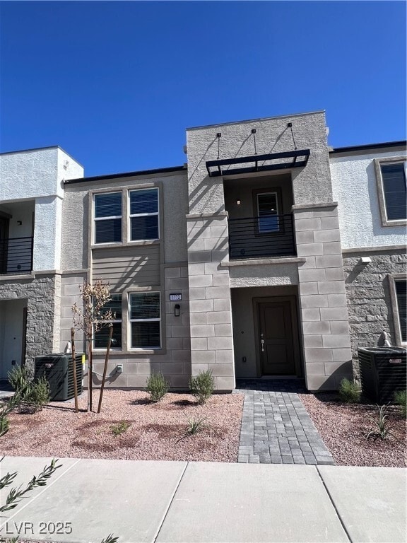Building Photo - 1172 Heliodor Ave Rental