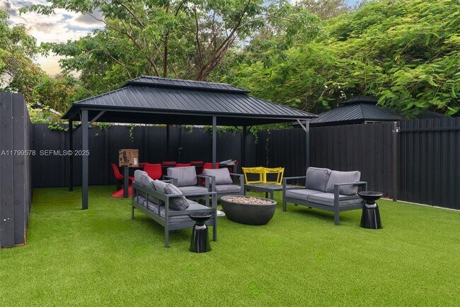 Photo - 410 NW 52nd St