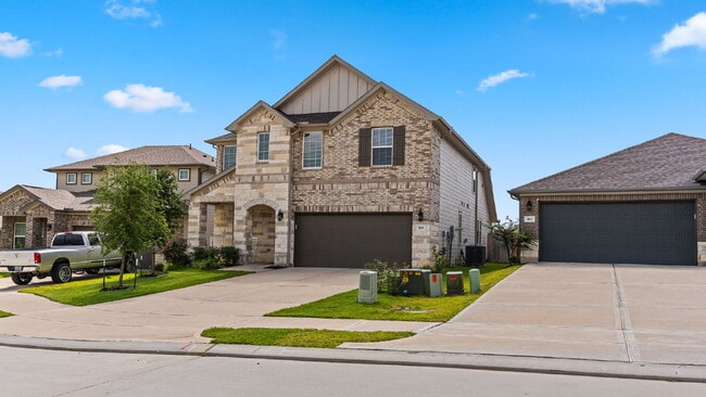Photo - Spacious and well-maintained 4-bedroom, 3.5-bath home in desirable Pine Lake Cove offering flexib...