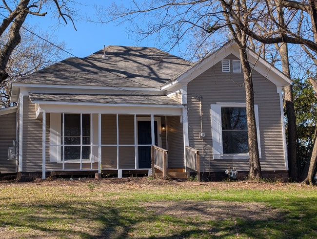 Photo - 1007 Bois D'Arc St