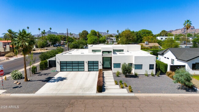 Photo - 4002 E Avalon Dr