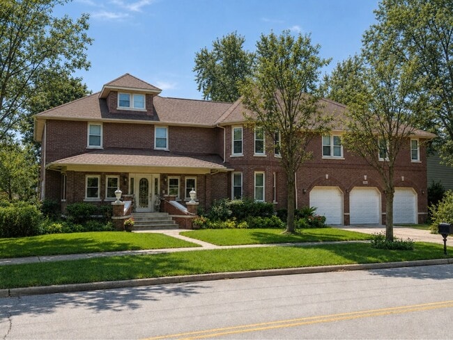 Building Photo - 1506 Oswego Rd Unit A