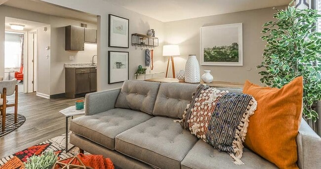 The Reserve at 77 Apartment Homes