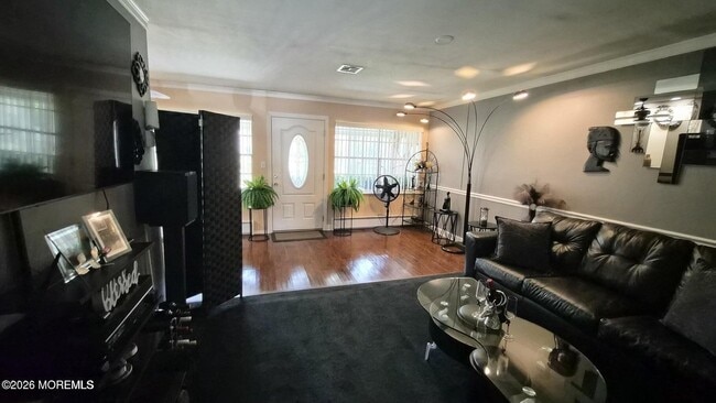 308 W Malvern Ct